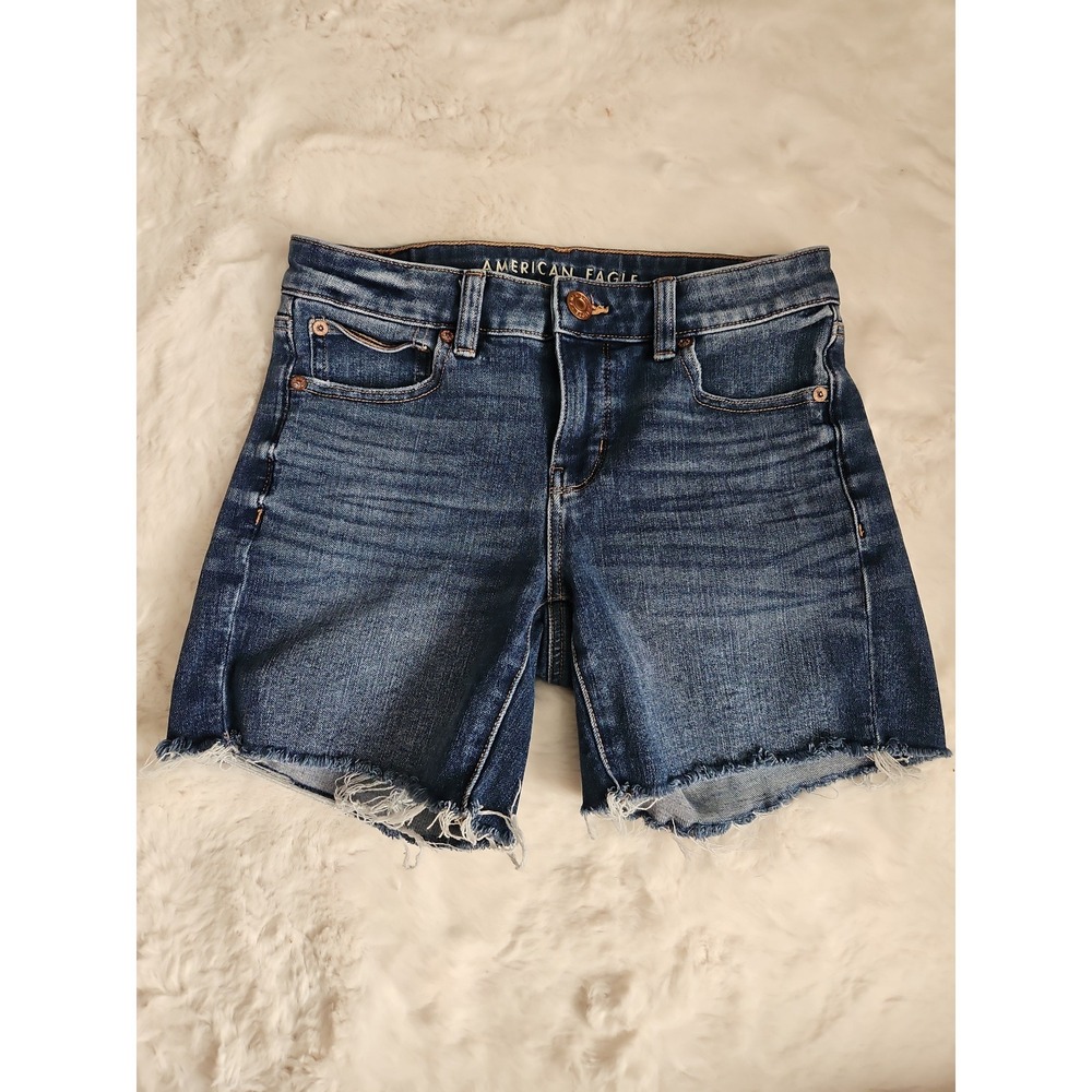 American Eagle The Dream Short Denim Jean Shorts Size 4 Raw Hem Mid Rise Blue